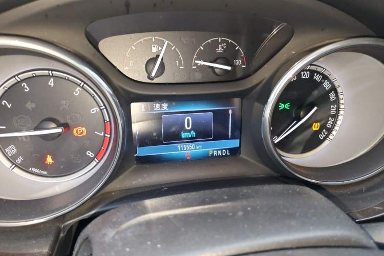 Used Buick Verano 2017 Sedan 20T Dual-Clutch Leading Model Odometer Close Up
