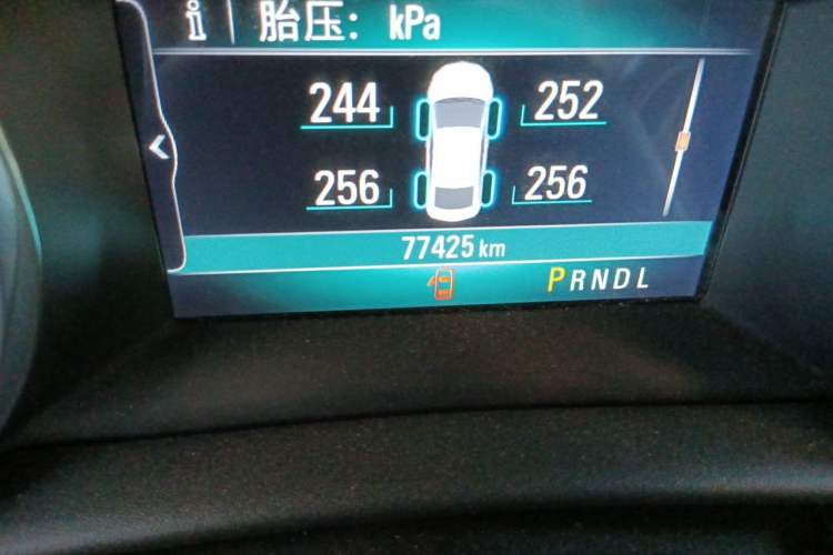 Used Buick Verano 2017 Sedan 15S Automatic Leading Model Odometer Close Up