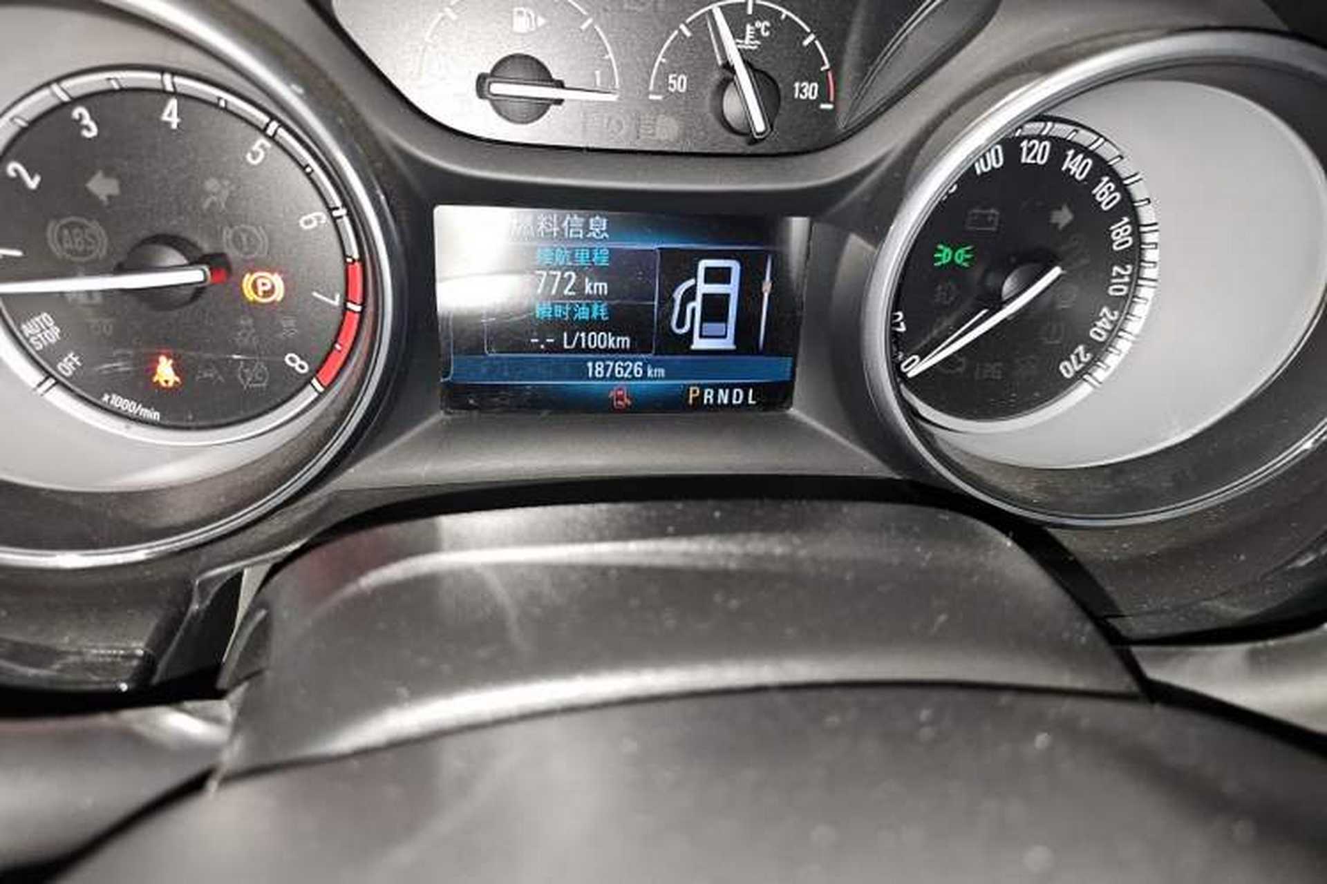 Used Buick Verano 2017 Sedan 15S Automatic Leading Model Odometer Close Up