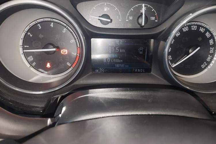 Used Buick Verano 2017 Sedan 15S Automatic Leading Model Odometer Close Up