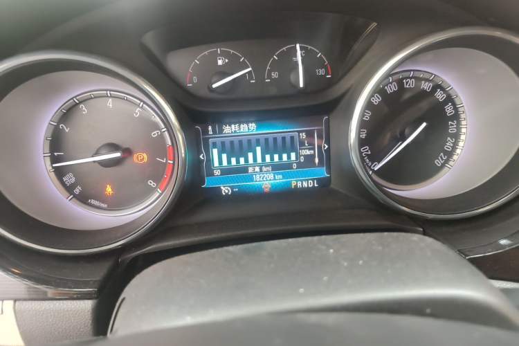 Used Buick Verano 2017 Sedan 15S Automatic Leading Model Odometer Close Up