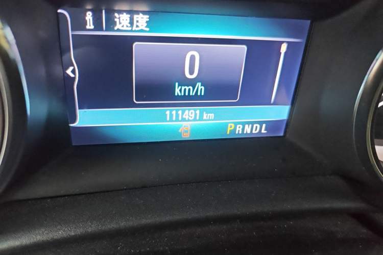 Used Buick Verano 2017 Sedan 15S Automatic Leading Model Odometer Close Up