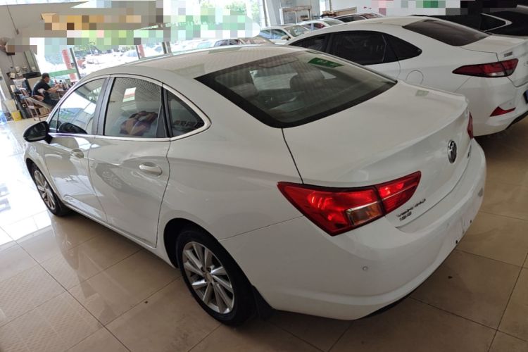 Used Buick Verano 2017 Sedan 15S Automatic Leading Model Rear Left 45 Deg