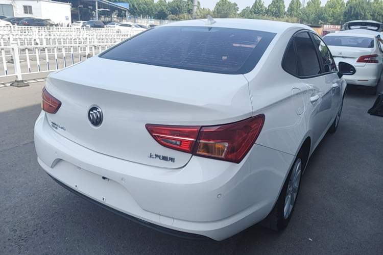 Used Buick Verano 2017 Sedan 15S Automatic Leading Model Rear Right 45 Deg