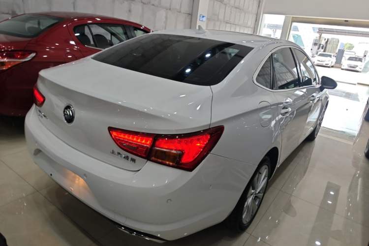 Used Buick Verano 2017 Sedan 20T Dual-Clutch Flagship Model Rear Right 45 Deg