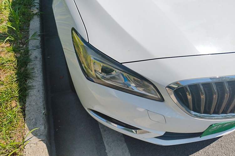 Used Buick Verano 2017 Sedan 15S Automatic Entry Model Right Front Headlight