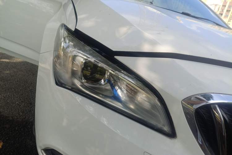 Used Buick Verano 2017 Sedan 15S Manual Leading Model Right Front Headlight