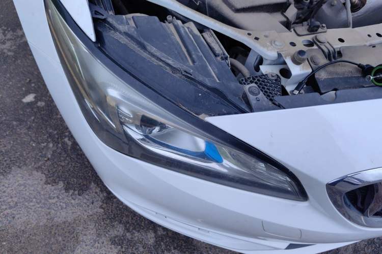Used Buick Verano 2017 Sedan 15S Automatic Entry Model Right Front Headlight