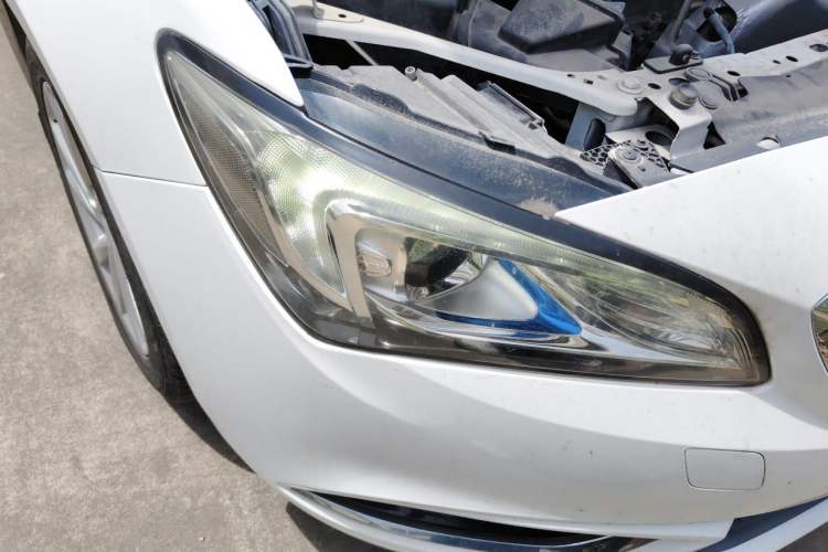Used Buick Verano 2017 Sedan 15S Manual Entry-Level Model Right Front Headlight