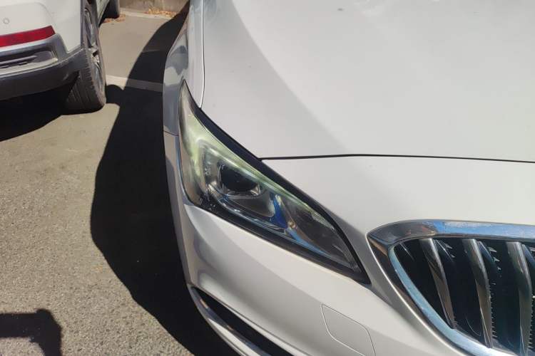 Used Buick Verano 2017 Sedan 15S Automatic Leading Model Right Front Headlight