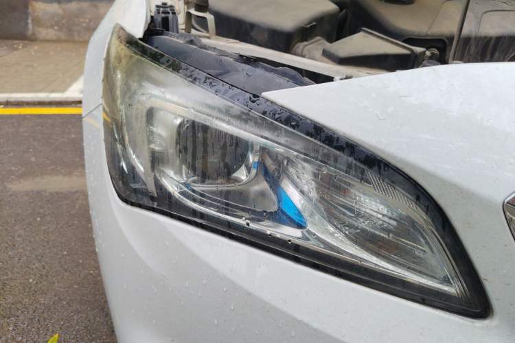 Used Buick Verano 2017 Sedan 15S Automatic Entry Model Right Front Headlight