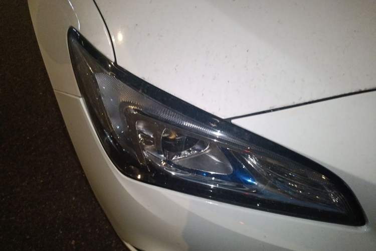 Used Buick Verano 2017 Sedan 15S Automatic Entry Model Right Front Headlight