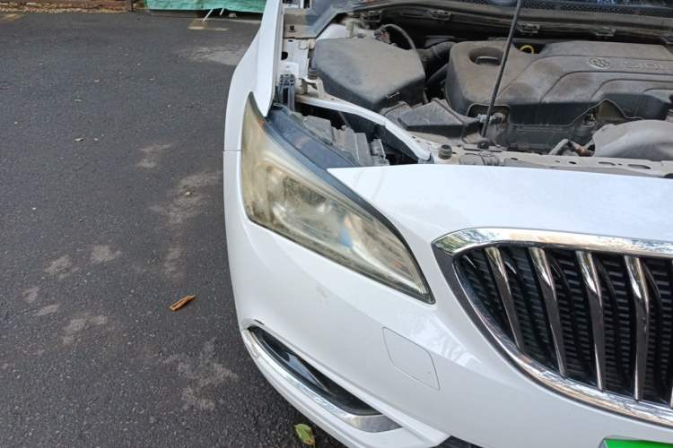 Used Buick Verano 2017 Sedan 15S Automatic Leading Model Right Front Headlight