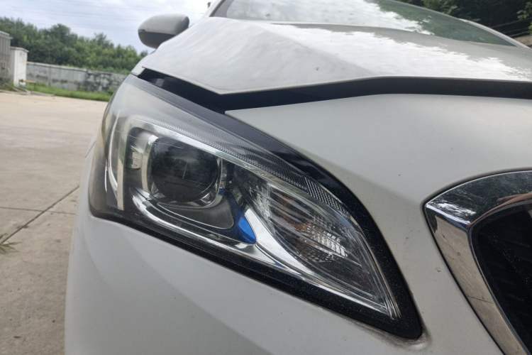 Used Buick Verano 2017 Sedan 15S Automatic Entry Model Right Front Headlight