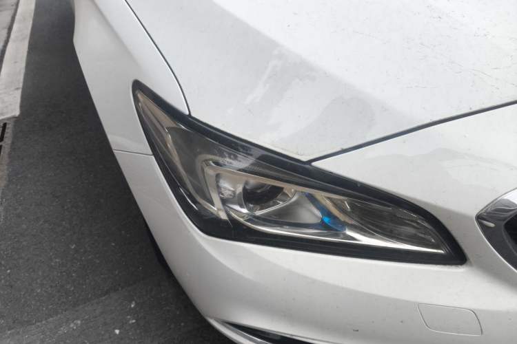 Used Buick Verano 2017 Sedan 20T Dual-Clutch Elite Model Right Front Headlight
