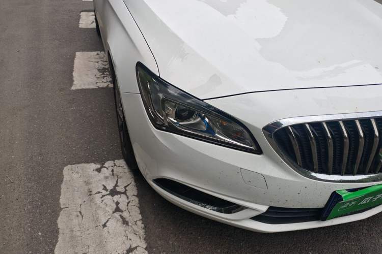 Used Buick Verano 2017 Sedan 15S Automatic Leading Model Right Front Headlight