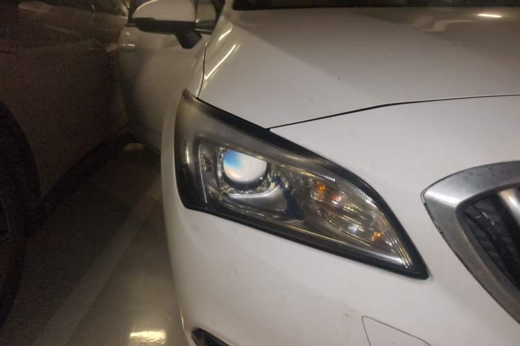 Used Buick Verano 2017 Sedan 15S Automatic Entry Model Right Front Headlight