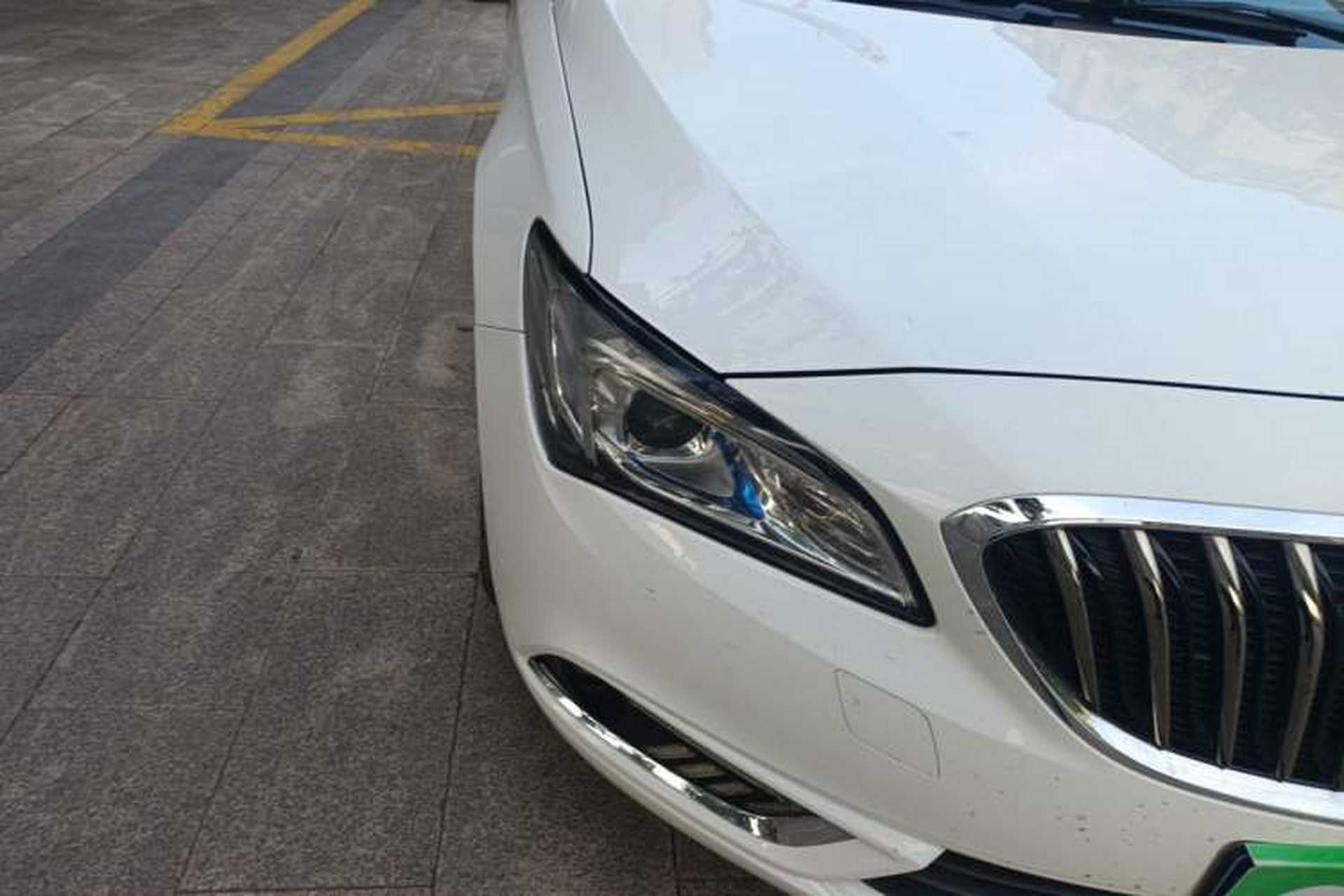 Used Buick Verano 2017 Sedan 15S Automatic Leading Model Right Front Headlight