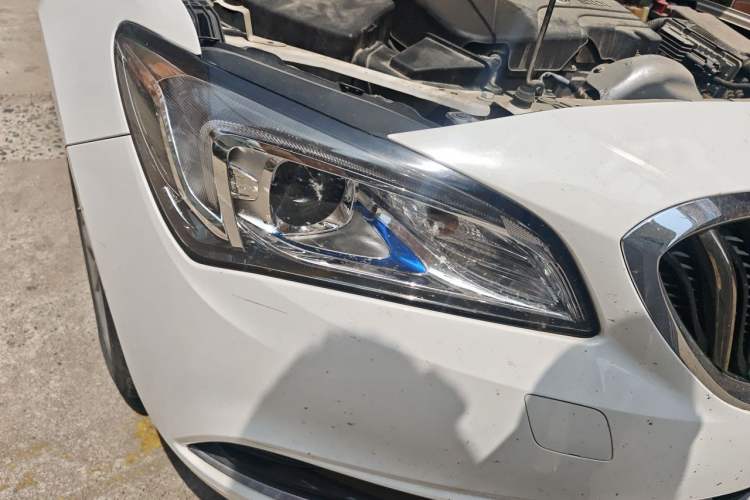 Used Buick Verano 2017 Sedan 15S Manual Entry-Level Model Right Front Headlight