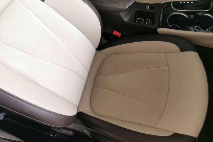 Used Buick Verano 2017 Sedan 15S Automatic Leading Model Right Front Seat