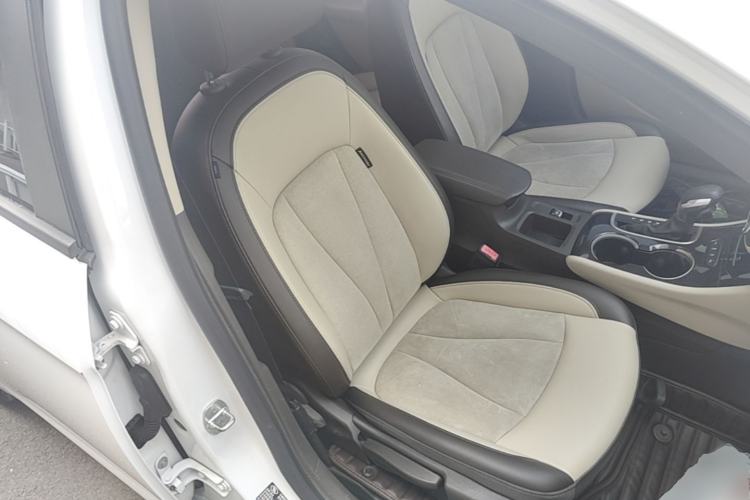 Used Buick Verano 2017 Sedan 15S Automatic Leading Model Right Front Seat