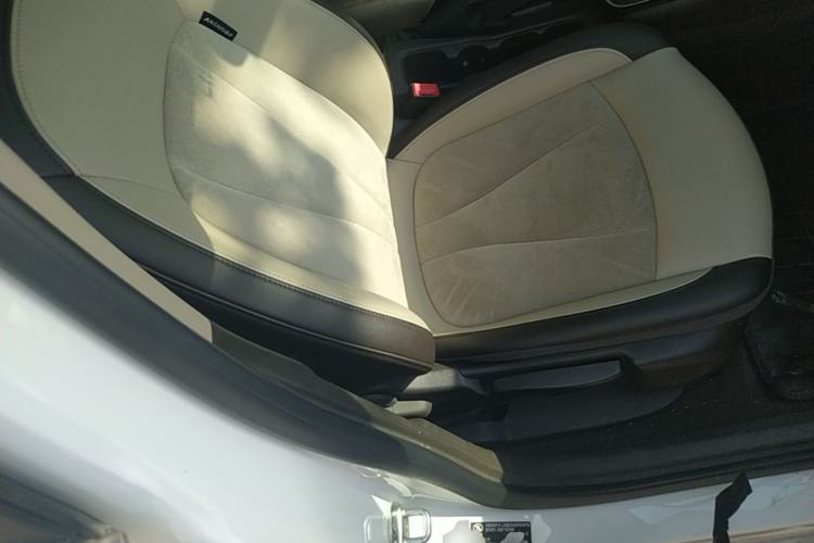 Used Buick Verano 2017 Sedan 15S Manual Leading Model Right Front Seat
