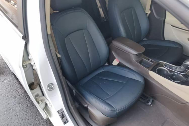 Used Buick Verano 2017 Sedan 15S Automatic Entry Model Right Front Seat