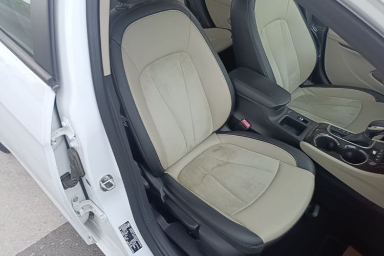Used Buick Verano 2017 Sedan 15S Automatic Leading Model Right Front Seat