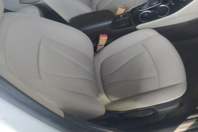 Used Buick Verano 2017 Sedan 15S Automatic Entry Model Right Front Seat