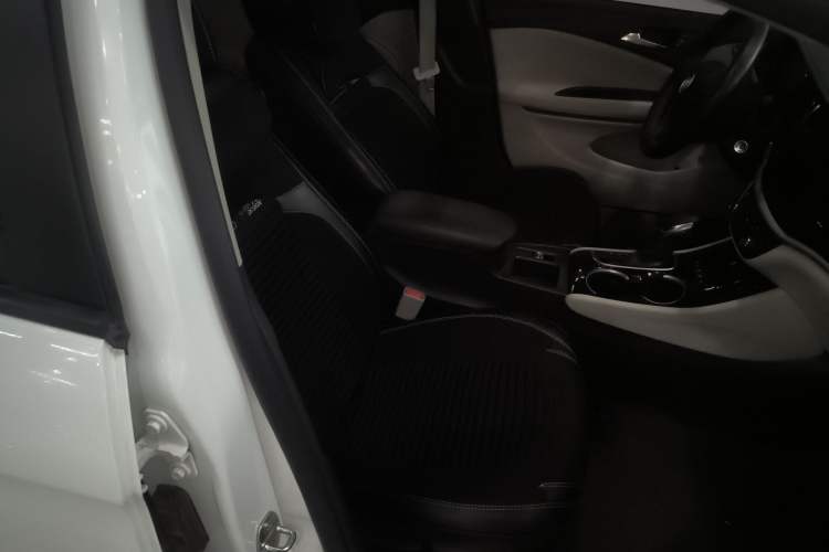 Used Buick Verano 2017 Sedan 15S Automatic Entry Model Right Front Seat