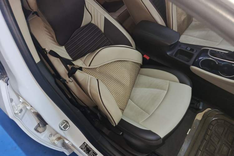 Used Buick Verano 2017 Sedan 15S Automatic Leading Model Right Front Seat