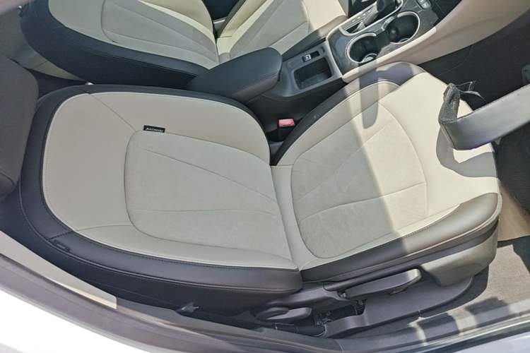 Used Buick Verano 2017 Sedan 15S Automatic Leading Model Right Front Seat