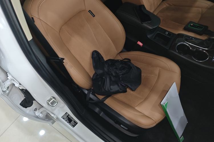 Used Buick Verano 2017 Sedan 20T Dual-Clutch Flagship Model Right Front Seat