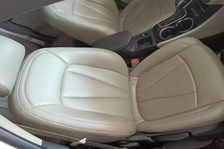 Used Buick Verano 2017 Sedan 15S Automatic Entry Model Right Front Seat