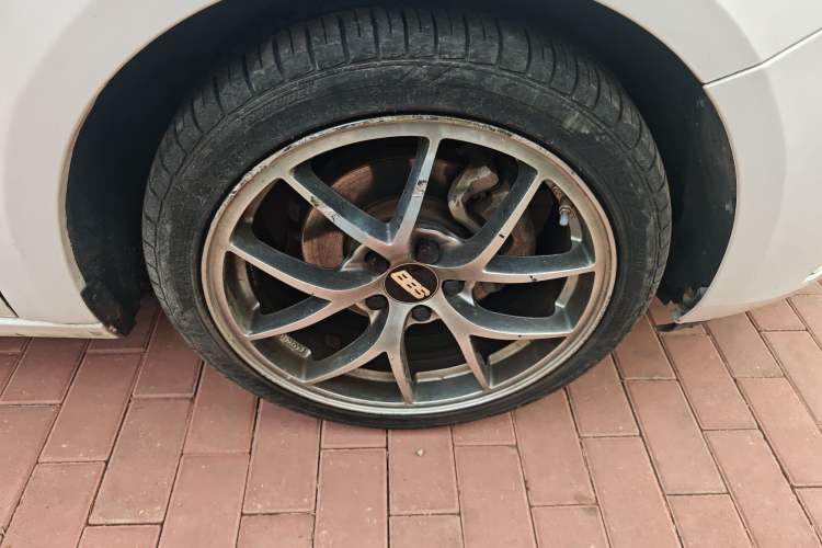 Used Buick Verano 2017 Sedan 15S Automatic Entry Model Right Front Wheel Hub