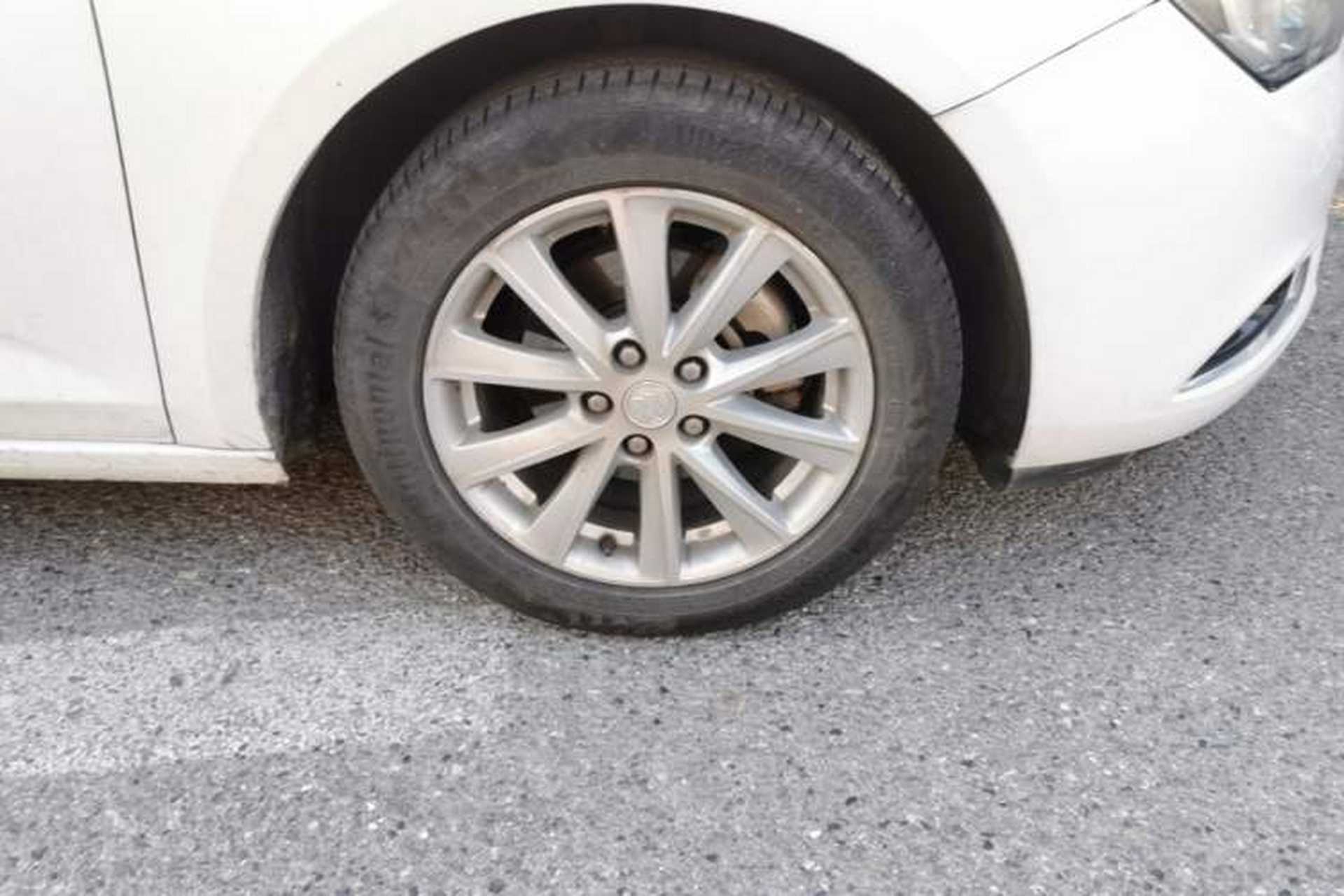 Used Buick Verano 2017 Sedan 20T Dual-Clutch Leading Model Right Front Wheel Hub