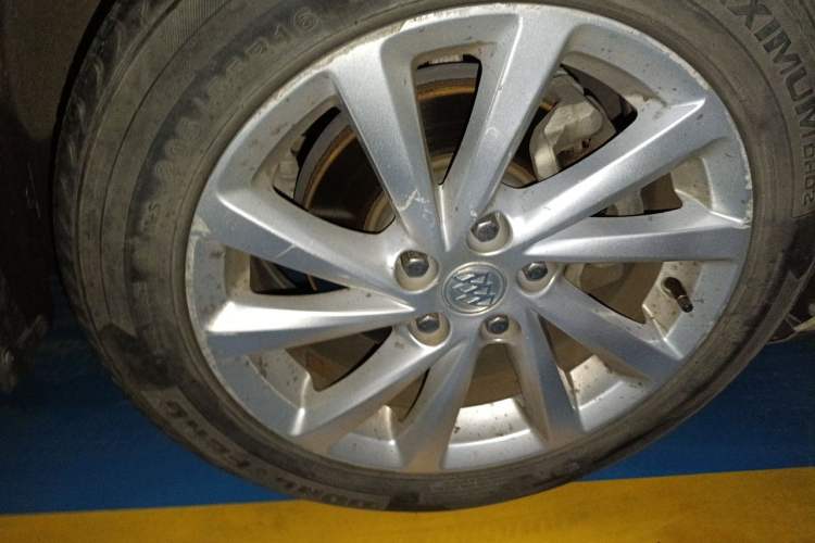 Used Buick Verano 2017 Sedan 15S Automatic Leading Model Right Front Wheel Hub
