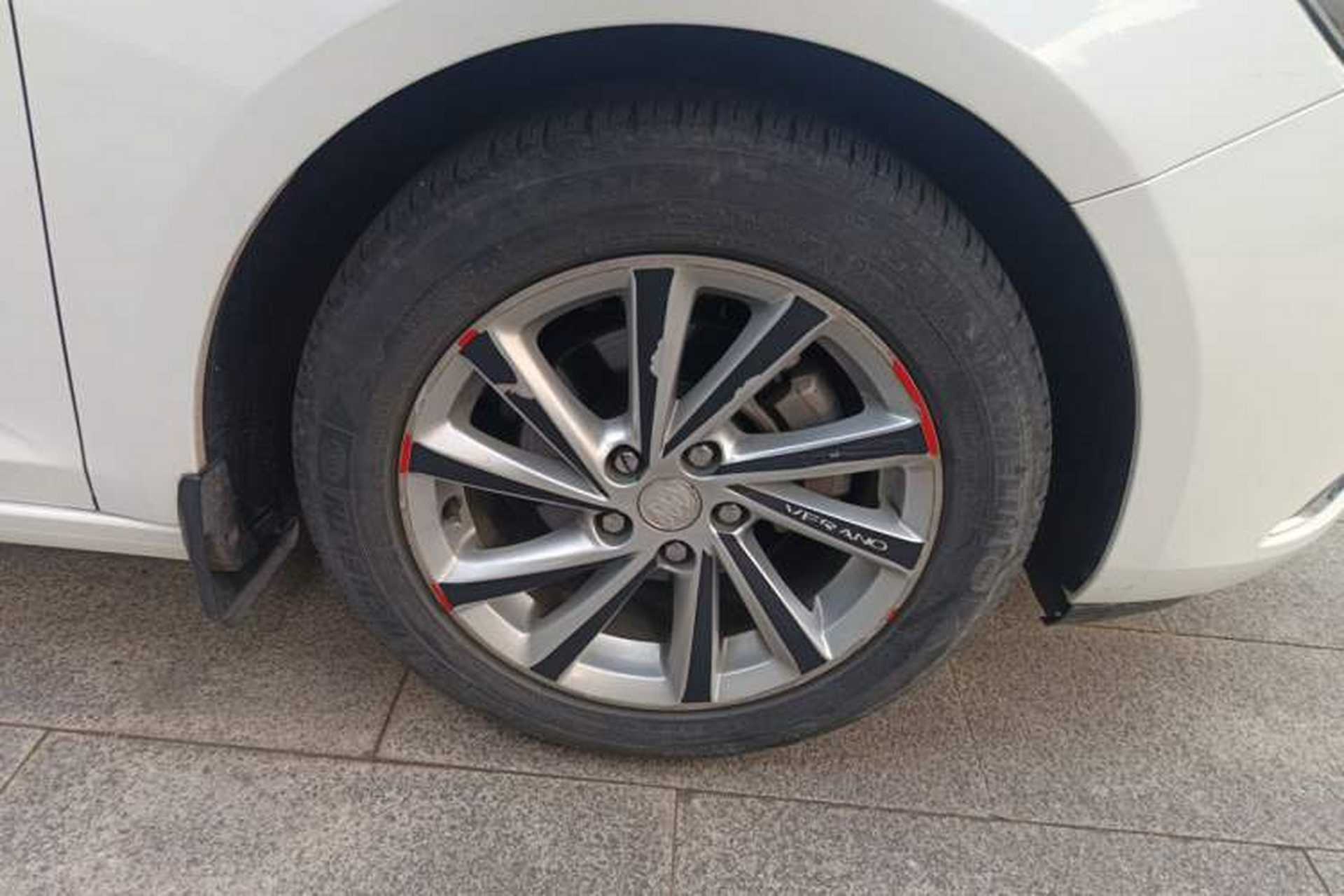 Used Buick Verano 2017 Sedan 15S Automatic Leading Model Right Front Wheel Hub