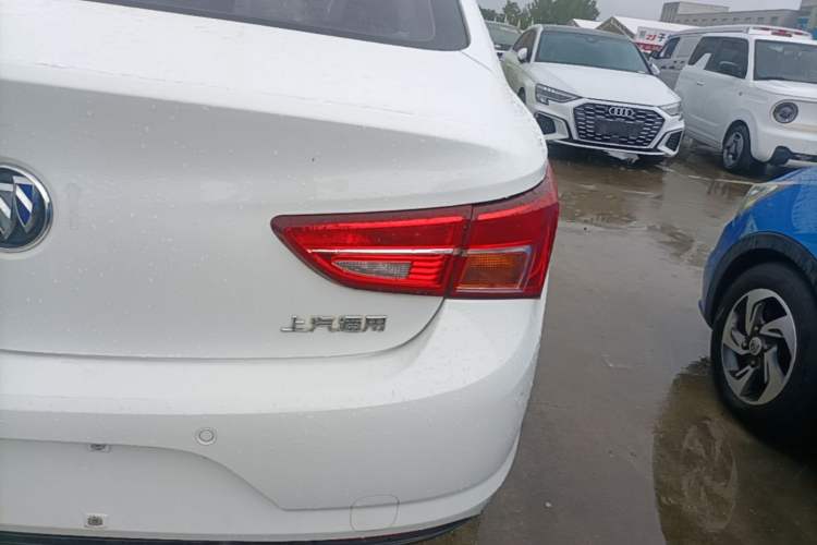 Used Buick Verano 2017 Sedan 15S Automatic Entry Model Right Rear Taillight