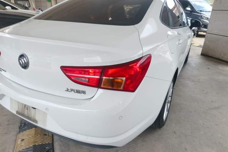 Used Buick Verano 2017 Sedan 15S Automatic Entry Model Right Rear Taillight
