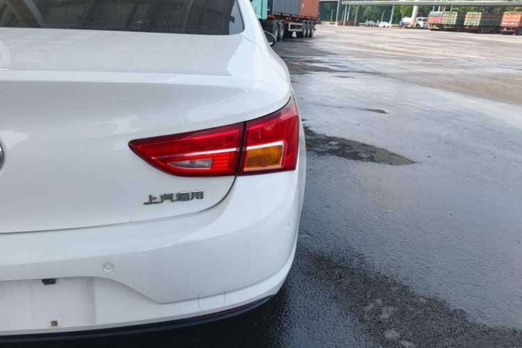 Used Buick Verano 2017 Sedan 15S Automatic Entry Model Right Rear Taillight