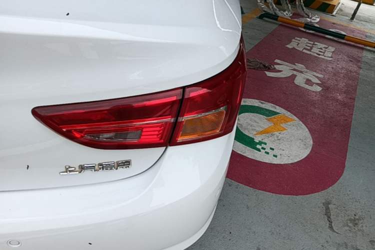 Used Buick Verano 2017 Sedan 15S Automatic Leading Model Right Rear Taillight