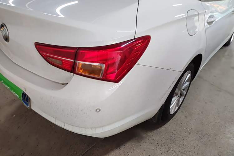 Used Buick Verano 2017 Sedan 15S Automatic Entry Model Right Rear Taillight