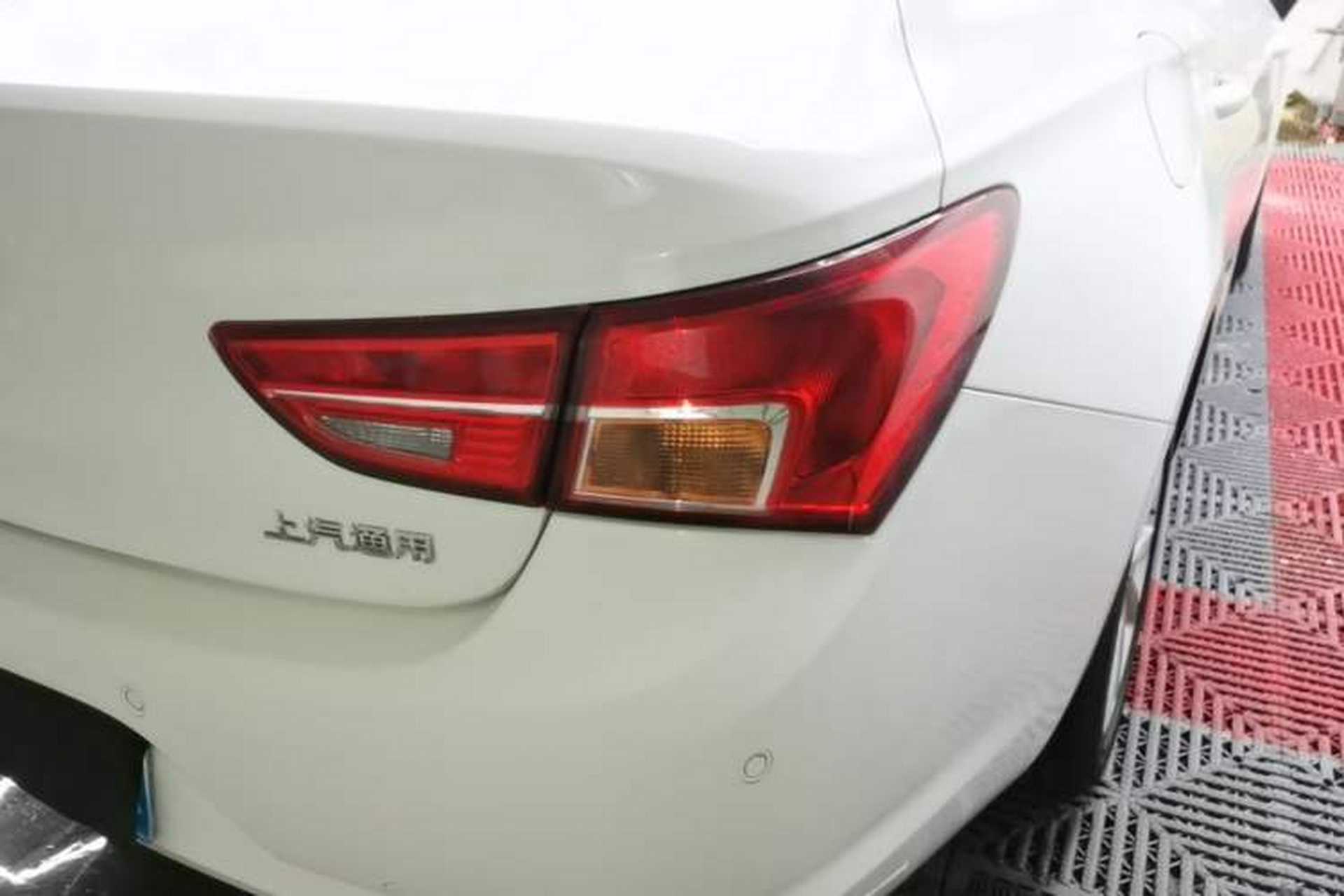 Used Buick Verano 2017 Sedan 15S Automatic Entry Model Right Rear Taillight