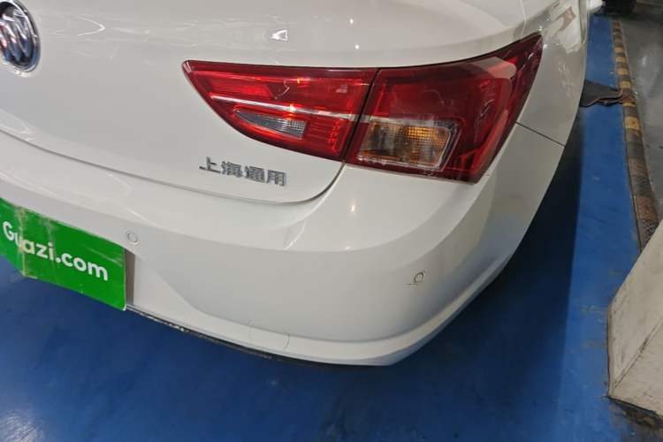 Used Buick Verano 2017 Sedan 15S Automatic Leading Model Right Rear Taillight