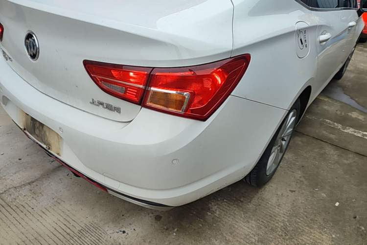 Used Buick Verano 2017 Sedan 15S Automatic Leading Model Right Rear Taillight