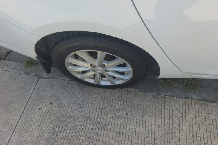 Used Buick Verano 2017 Sedan 20T Dual-Clutch Leading Model Right Rear Wheel Hub