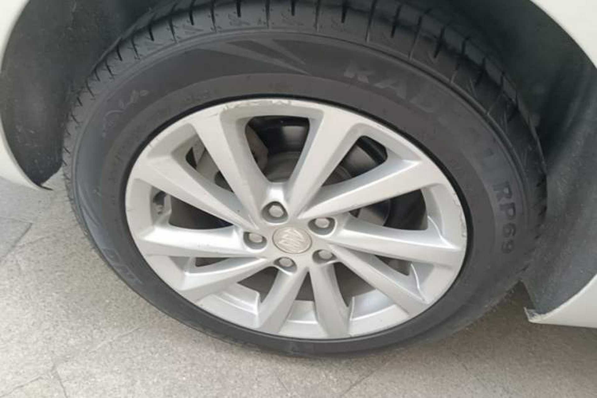 Used Buick Verano 2017 Sedan 15S Automatic Entry Model Right Rear Wheel Hub