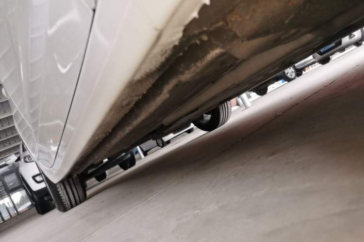 Used Buick Verano 2017 Sedan 15S Automatic Leading Model Right Side Sill