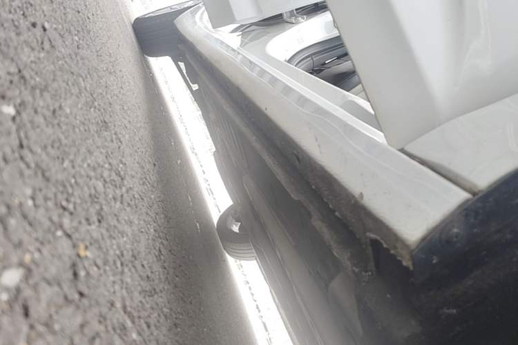 Used Buick Verano 2017 Sedan 15S Automatic Leading Model Right Side Sill